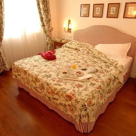 Gospodarstwo wiejskie Marignolle Relais & Charme - Residenza D'epoca